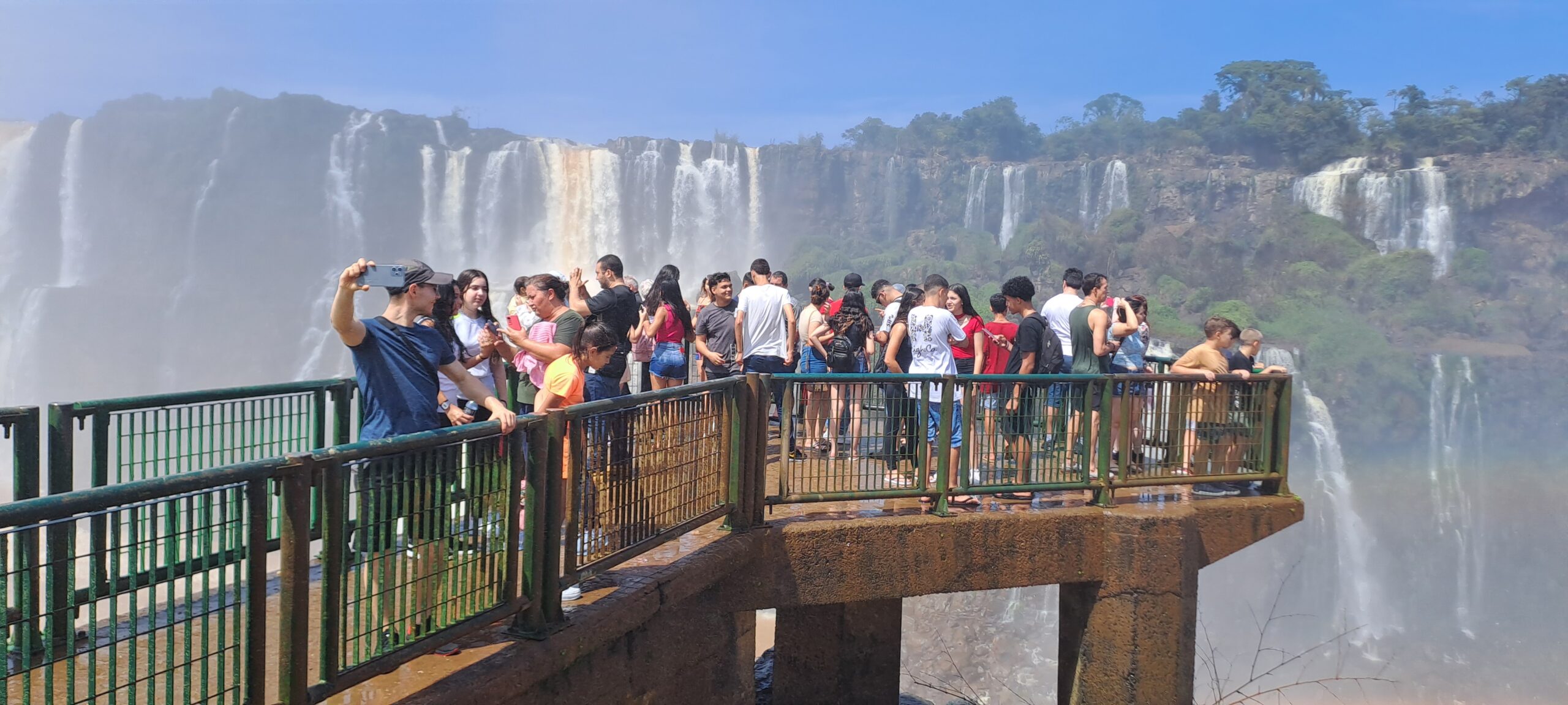 uczestnicy wyjazdu incentive nad iguasu falls